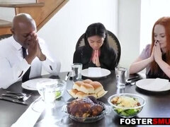 Grosse bite, Noire, Sucer une bite, Interracial, Tabou, Adolescente, Plan cul à trois, Vierge