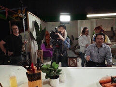 Pijpbeurt, Keuken, Openbaar