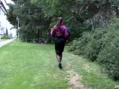 Dildo, Schwanzloch, Handjob, Hardcore, Höschen, Satin, Ablutschen, Nass