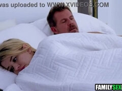 18, フェラチオ, 家族, 小柄, 禁句, オッパイの, 叔父, ヴァージン