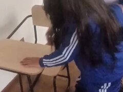 18 jahre, Grosser arsch, Selbstgemacht, Indisch, Muschi, Student, Eng, Uniform