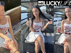 Enthousiasteling, Grote mammen, Pijpbeurt, Fetisj, Hd, Gezichtspunt, Slikken, Tietenklus