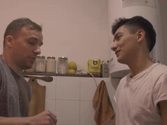 Cul, Lécher le cul, Faciale, Doigter, Homosexuelle, Poilue, Branlette thaïlandaise, Hd