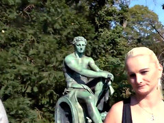 Leie, Arsch, Deutsch, Handjob, Im freien, Öffentlich, Realität, Tätowierung