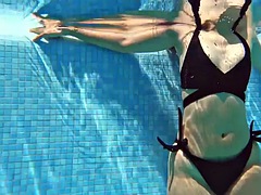 Hot Colombian Andreina De Luxe shows off a big Ass
