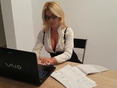 Enthousiasteling, Blond, Vrouw, Hd, Moeder die ik wil neuken, Alleen, Tiener, Tieten likken