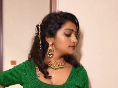 18 ans, Sucer une bite, Branlette thaïlandaise, Hard, Fait maison, Suçant, Adolescente, Nénés