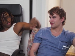 2 Heterosexual Buddies Jack Off Together After a Rubdown - Ryan Jacobs, Jade Dream
