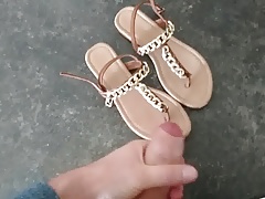 Great load on brown summer sandals