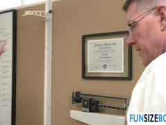 My DILF therapist pokes me while doing ultrasound