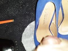Blue suede peep toe high heels cumme