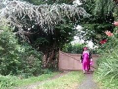 Dressed with a fuchsia dress for a night out