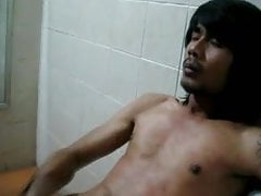 Thai Boy Quick Jerkoff