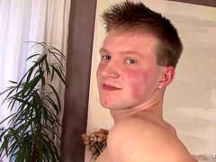 twunk Tim bashes His hard Meat