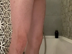 Romanian guy pleasuring himself in the bathroom