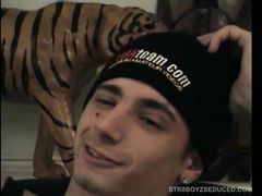 Straight Cory Gets Quickie Blowjob
