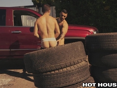 HotHouse Arad Winwin Outdoor Sans A Condom