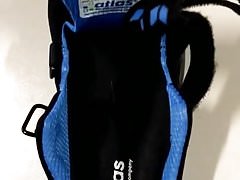 Cumming in Shoe