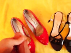 Busting my load on gf's red shiny pumps