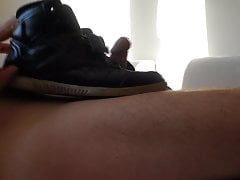 Reebok 25-year-old boy.