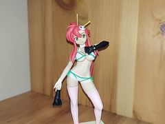 Yoko Littner Beach Tan Figure SOF