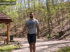 Ultra-Kinky bottom gets rigid caboose romping by muscle guy outdoors