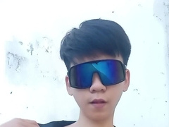 Biker Sa Sementeryo - Pinoy Cyclist Public Getting off