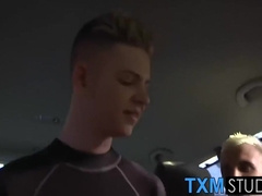 Sexy Amateurish teenager 18+ Feasts On Some Warm Cumshots With Alex Silvers