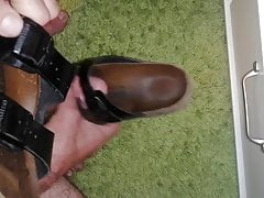 Sperm in my wifes birkenstock