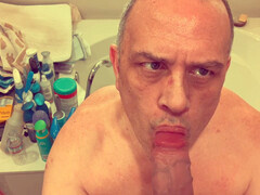 Byg Myk experiences his first blowjob and wants your thoughts on it