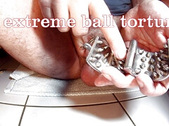 Extreme ball crush 220410