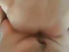 Rapaz gemendo pra homem
