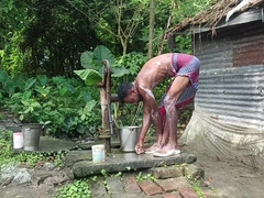 Indian mature Bathroom open place desi fashion..