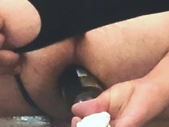 i love when a bottle crash me and make jism