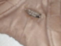 Cogiendome ropa interior brassier beige rica chaqueta