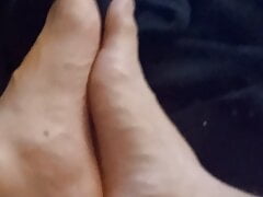 Small cock cum on my feet
