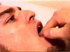 2 Brothers Having Hump Condom-Free