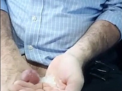 Bus Masturbation: Amateur Cum Shot