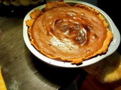 Smokey Floppycox is making a party pie. WTF?