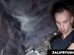 Pete Bull ready for a night of hard pounding with Jonathan Darko