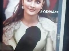 Pooja face cum