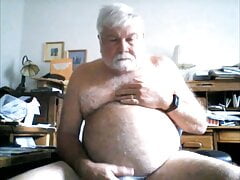 BearOneX Cums on Webcam