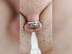 Pics of fag with useless Dick