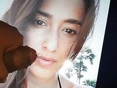 Bikini babe ileana