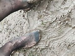 Pantyhose Dirty Foot lover Mud