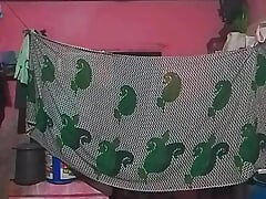 Desi Madhuri Bhabhi Crossdresser