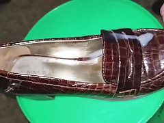 Slomo cum on her shoe