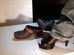 Cumming on Clogs while wearing mules
