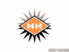 HotHouse Latino Nurses on very first Day