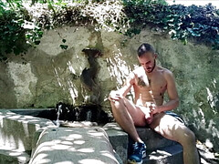 Jerking off in a park risky